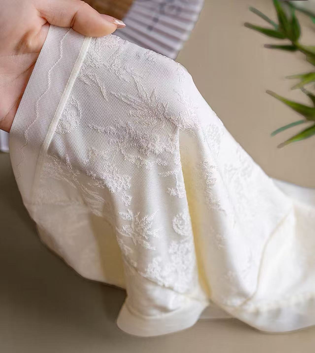 Seamless Breathable Silk Panties – No Show Comfort (MEIZHAI) 3-Pack